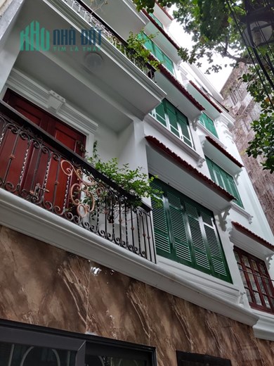 Cần bán gấp nhà Nguyên Hồng, Q. Đống Đa. + DT 90m² x 6 Tầng thang máy giá 29 tỷ