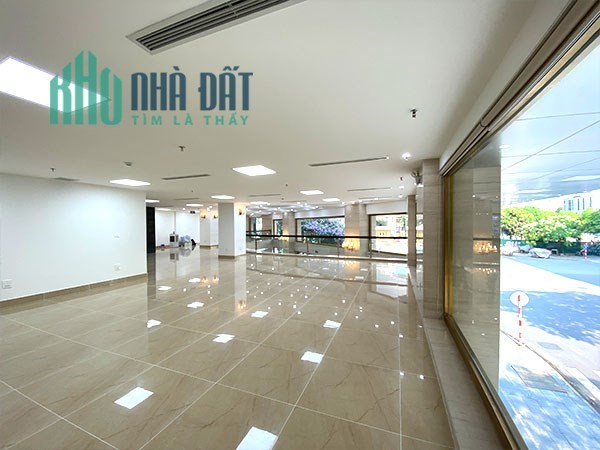 Cho Thuê Tòa Văn Phòng VIP 11 Tầng MP Trần Thái Tông.DT 315m2. Lô Góc. Giá 700tr/th