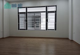 Bán gấp nhà 5 tầng Phú Diễn - Nguyễn Đạo An, gần phố, giá: 4,4 tỷ LH: 0981.720.298.