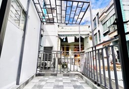 Nhà nhỏ đủ công năng - Hiếm nhất khu vực - kế bên chợ ẩm thực Phan Xích Long