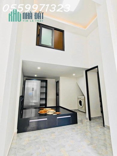 Nhà nhỏ đủ công năng - Hiếm nhất khu vực - kế bên chợ ẩm thực Phan Xích Long