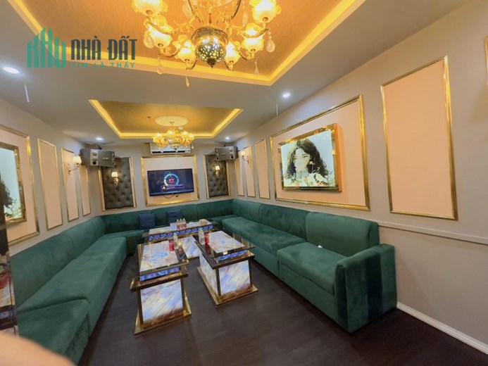 Nhà Đẹp Tại Đại La, Ngã Tư Vọng Ngõ Ô Tô-Giá 9.9 Tỷ 65m2.