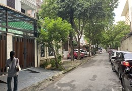 Chính chủ cần bán gấp đất phố Dương Khuê, Nguyễn Hoàng dt 105 m2 x 5 t mt 6,5 m giá 26,5 tỷ