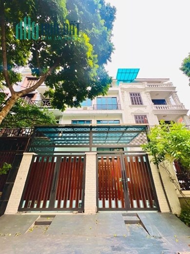 Chính chủ cần bán gấp đất phố Dương Khuê, Nguyễn Hoàng dt 105 m2 x 5 t mt 6,5 m giá 26,5 tỷ