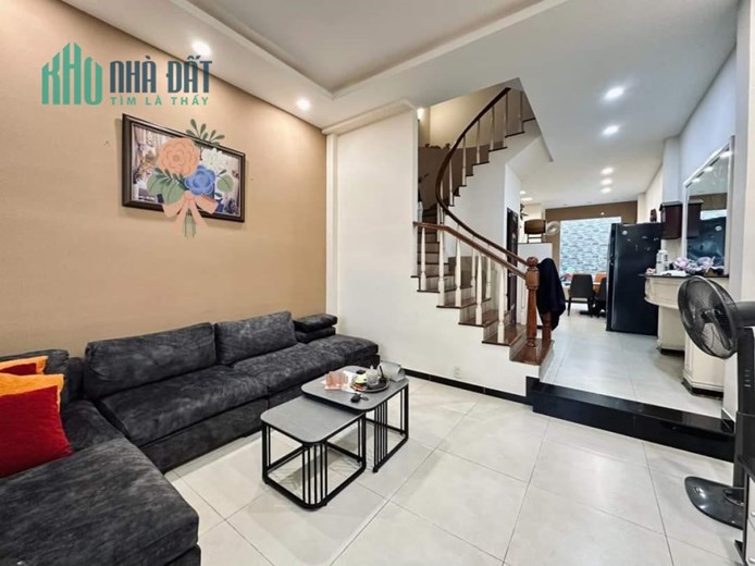 Bán Nhanh Nhà riêng Bình Thọ, DT 120m2, 5T, HXH 8m, ngay Vincom Thủ Đức, Giá 11 Tỷ