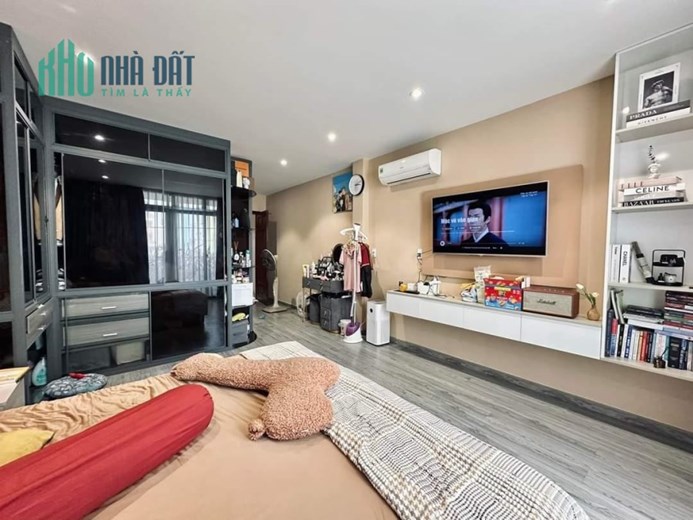 Bán Nhà Riêng Bình Thọ, 5 Tầng, 110m2, HXH 8m, Ngay Vincom Thủ Đức, Giá 9,9 Tỷ