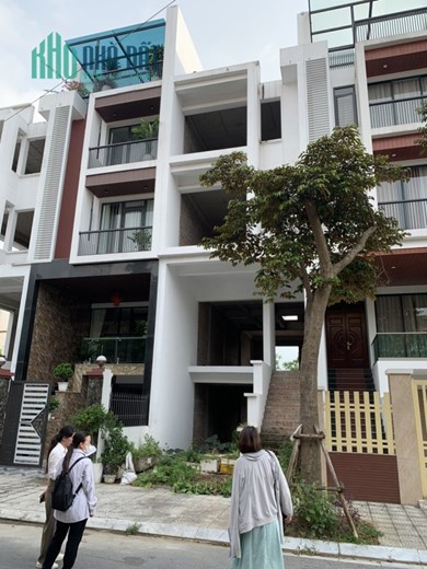 Tìm Mua Nhà Đất 5 Tầng Giá 5 Tỷ Tại Gia Cẩm Việt Trì - Đừng Bỏ Lỡ