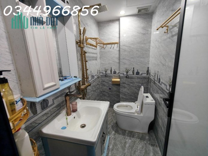 Siêu Hiếm !Bán nhà Văn Tiến Dũng 50m2 ,5 tầng,tặng nội thất hơn 5 tỷ.