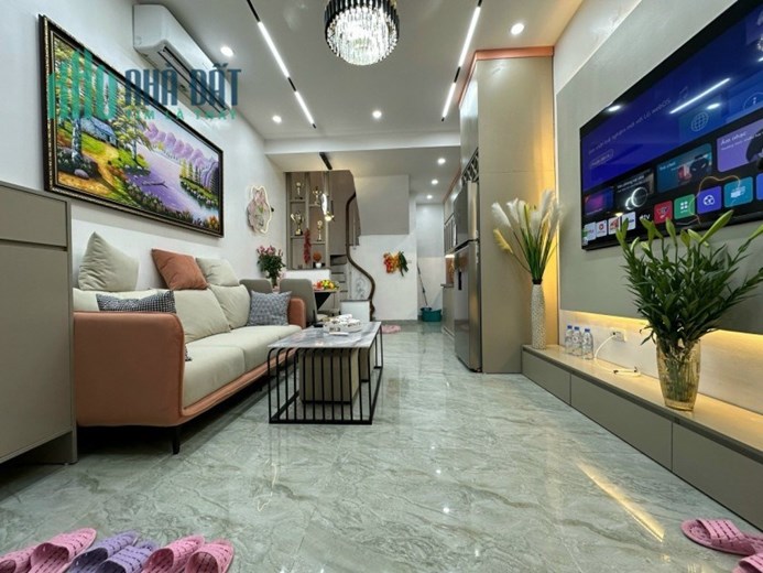 Bán Nhà Đại La - Vị Trí Đẹp, Giá Tốt, Chốt Nhanh Trong Ngày Cầm 4 Tỷ Có Nhà 54m2.