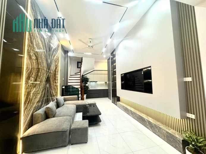 6 Tỷ Sau Hỗ Trợ Có Ngay Nhà Ngõ To Tại Thái Thịnh 1 - 60m², 5 Tầng, Sổ Đỏ Chính Chủ, Sẵn Sàng Giao