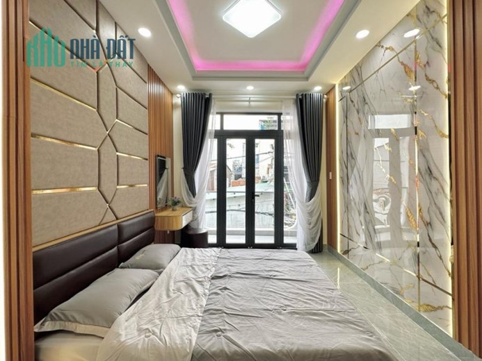Bán Nhà Riêng Đường Số 4 Gần Vincom Thủ Đức, 5x22m, 5T, HXH 8m, Giá 10 Tỷ