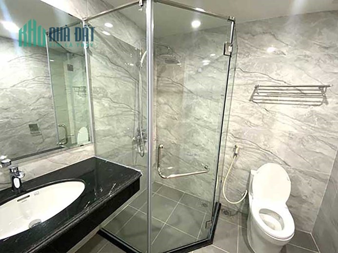 Bán Tòa Văn Phòng 9 Tầng Mặt Phố Trung Văn, Nam Từ Liêm. DT 147m2, Mt 7,2m. Giá 60 TY