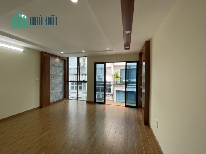 Bán Nhà Thái Hà 120m xây 6 Tầng Thang Máy,mặt tiền 5,5 m,ngõ Ô TÔ KINH DOANH Giá 35 Tỷ.