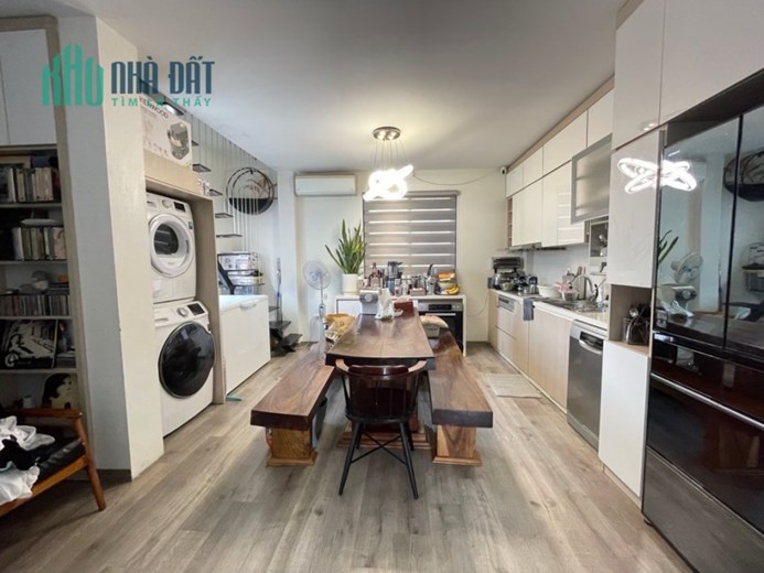 VIP BA ĐÌNH, Ô TÔ ĐỖ CỬA – 5 tầng Lê Hồng Phong 35m2 chỉ 10.8 tỷ - NHÀ RẤT ĐẸP, LÔ GÓC 2 MẶT TIỀN