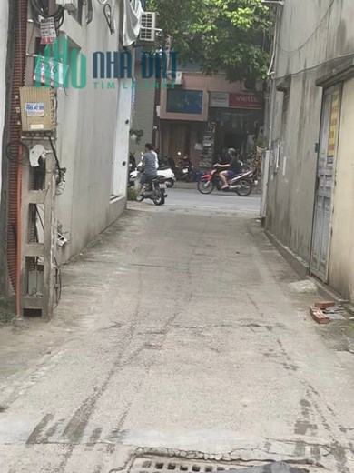 Nhà mặt ngõ cách Thạch Bàn 50m, diện tích 30.2m² x 6 tầng, mặt tiền 6m
giá 5 ty 700 triệu