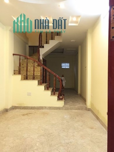 Chính chủ cần bán nhà ngõ 525 phố Tây Sơn,Thái Hà,Đống Đa 44 m2 x 4 t đẹp giá 6,55 tỷ.