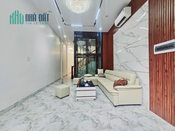 Chính chủ cần bán nhà mặt ngõ 58 phố Đào Tấn 50 m2 x 6 t thang máy mới giá 12,2 tỷ