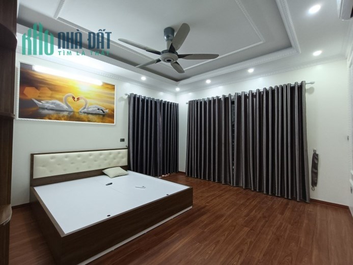5 Tỷ Có Ngay Nhà 5 Tầng Đẹp, 35m² - Trần Khát Chân, Phố Huế, Bạch Mai.