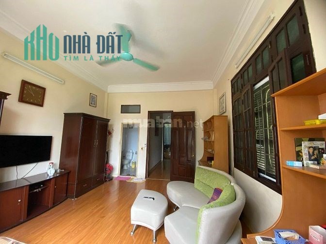 Bán nhà phố Nguyễn Chí Thanh,Pháo Đài Láng 45 m2 x 5 t đẹp giá 6,4 tỷ
