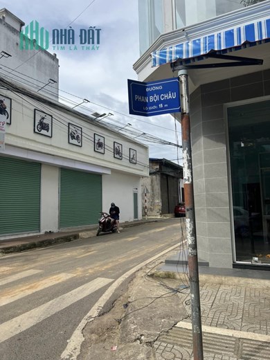 ĐẤT ĐƯỜNG NHỰA PHAN BỘI CHÂU, CÁCH SÂN BAY ĐÀ LẠT 2KM