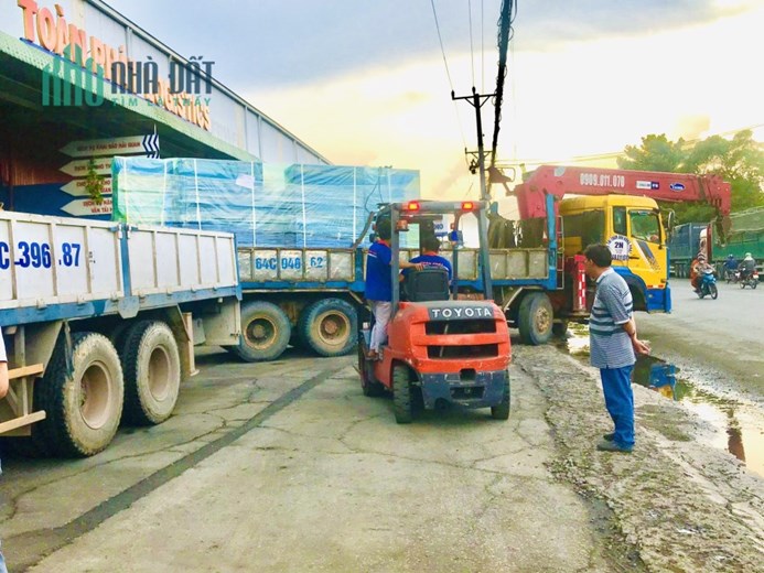 Toàn Phát Logistics cung cấp dịch vụ xếp dỡ hàng hóa tại kho - ga tàu- bến cảng