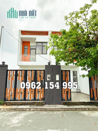 Hot nhà mới tinh 81m2 - 2 tầng 4PN - Xe hơi ngủ trong nhà - Tặng full nội thất - Chỉ 2.3 củ tỏi