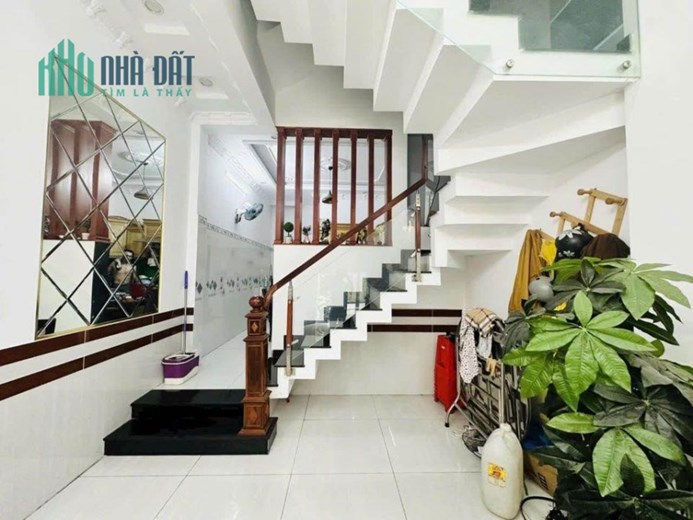 Bán Nhà riêng 5x18m, 5PN, phường Linh Trung, Thủ Đức, Giá Nhĩnh 8 Tỷ