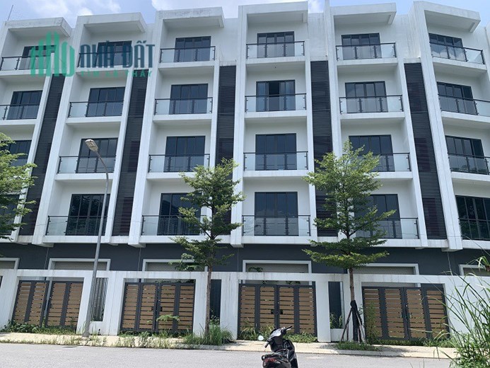 Siêu phẩm Nhà 5 Tầng Đường Hoàng Quốc Việt Nối Dài Tin Cực Hiếm