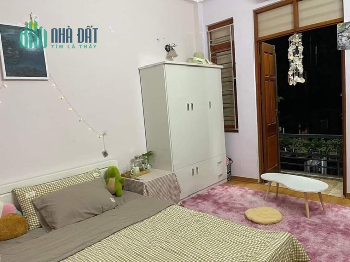 Bán nhà Ngã Tư Sở - Khu phân lô - ô tô tránh(vào nhà) - 2 thoáng - 45m2 x 4 tầng - chỉ hơn 8 tỷ