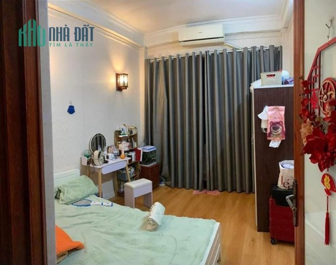Bán nhà Ngã Tư Sở - Khu phân lô - ô tô tránh(vào nhà) - 2 thoáng - 45m2 x 4 tầng - chỉ hơn 8 tỷ