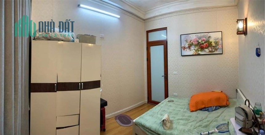 Bán nhà Ngã Tư Sở - Khu phân lô - ô tô tránh(vào nhà) - 2 thoáng - 45m2 x 4 tầng - chỉ hơn 8 tỷ
