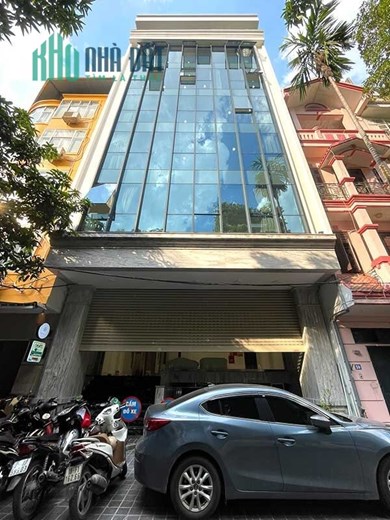 Cho Thuê Tòa Văn Phòng 8 Tầng Phố Trần Duy Hưng. DT 105m2, Mt 9.3m. Giá 140tr/th