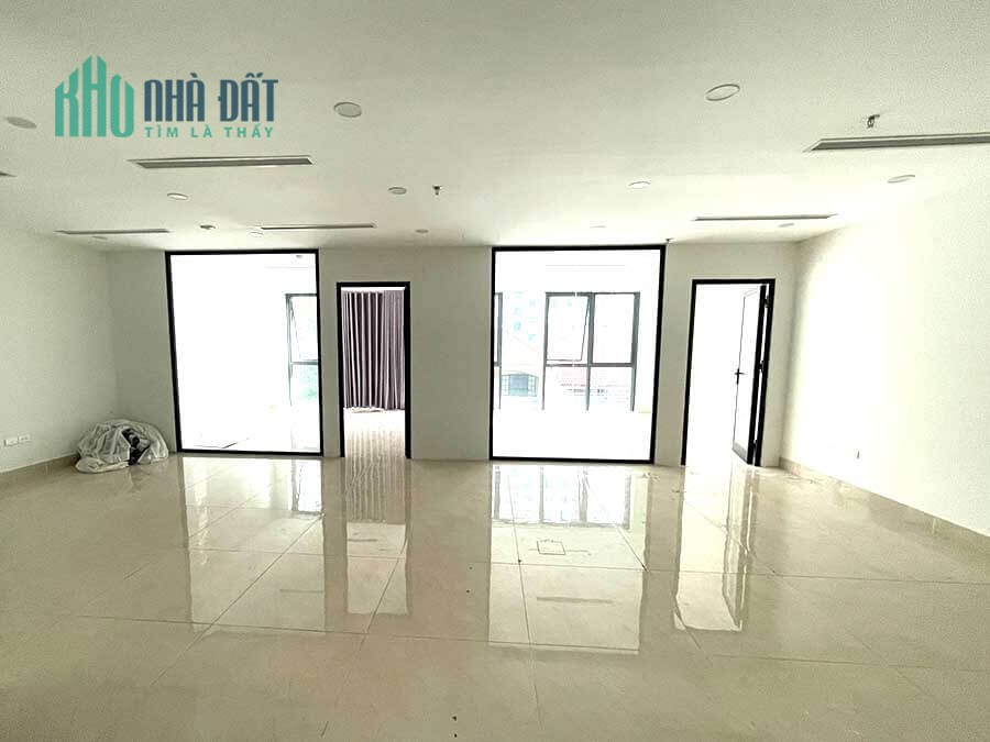 Cho Thuê Tòa Văn Phòng 8 Tầng Phố Trần Duy Hưng. DT 105m2, Mt 9.3m. Giá 140tr/th
