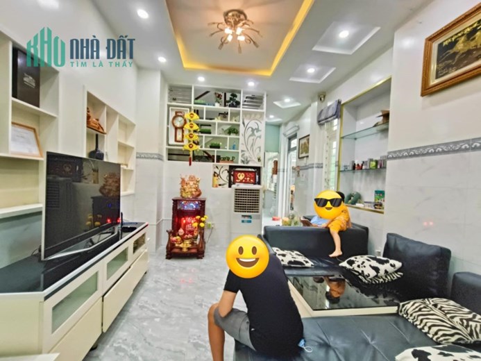 Bán Nhà riêng Chủ Xây Kiên Cố 80m2, 4 tầng, Đường Hoàng Diệu 2, Thủ Đức