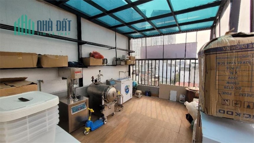 Bán nhà Gần thị trấn Chúc Sơn, Chương Mỹ, Hà Nội. Nhà xây 5 tầng mới. Diện tích 40m2, Sổ đỏ chính