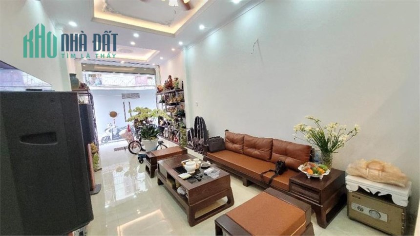 bán nhà Kim Giang, Thanh Xuân, Hà Nội, 50m2 xây mới 7 tầng có thang máy. Ô tô đỗ cửa. Giá nhỉnh 12
