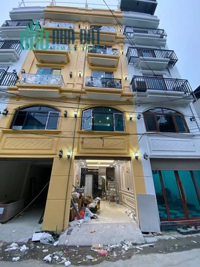 -HANG HÓT LONG BIÊN 6 tỷ 480 triêu .6 tầng thang máy ô tô vào nhà
-liên hệ e cường 083 2865 116