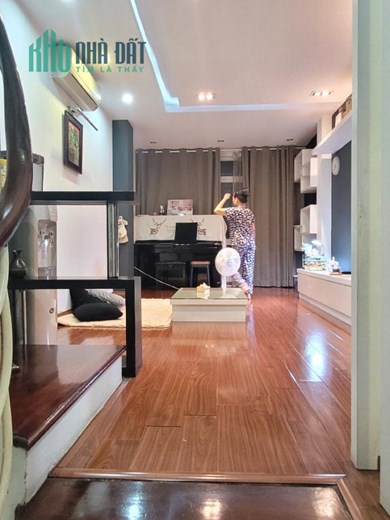 KHU CAO CẤP 28 Điện Biên Phủ – 6 tầng 30m chỉ 9.2 tỷ - NHÀ ĐẸP SANG TRỌNG, SÁT PHỐ
