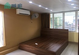 BÁN  NHÀ  TẬP THỂ THÀNH CÔNG 70M, Ô TÔ ĐỖ CHÂN CẦU THANG, NHÀ ĐẸP Ở LUÔN, GIÁ 2 TỶ 85.