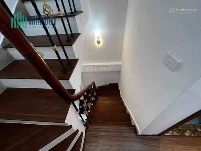 Bán nhà Xuân Đỉnh, Ngõ rộng, 32m2, giá 5.8 tỷ