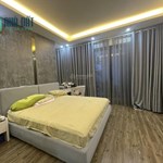 Bán nhà phố Phạm Văn Đồng, nhà mới kính coong, DT 42m2 Giá 6,8 tỷ