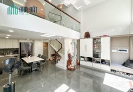 Bán nhà góc 2 mặt tiền trung tâm Thủ Đức, gần Hoàng Diệu 2, diện tích 80m2, Công Chứng Ngay