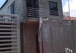 Chính Chủ Cần Bán Gấp Đất và Nhà Mới Xây Dựng đường Kim Anh , Giá Tốt