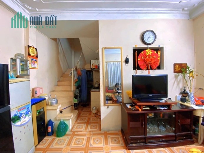 Bán gấp nhà ngõ 185 Minh Khai, quận Hai Bà Trưng, Hà Nội. Diện tích 67.6m2, MT 5m, 7.8 tỷ