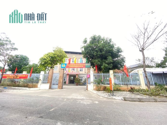 Bán đất tổ 10, Quang Minh, Mê Linh, HN. Gần trường CD Y Dược Tuệ Tĩnh. 56m, giá 2,11 tỷ.