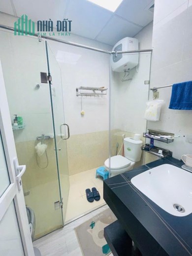 Bán nhà chung cư Trung Hòa, Cầu Giấy. 55m2 với 2 ngủ. Giá 3x tỷ nhỏ