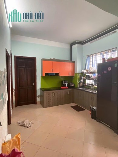 Bán chung cư CT9, Bộ Công An, Kim Giang, Thanh Xuân, Hà Nội. DT 84m2, với 2 ngủ và 2 vs. Giá chào 4