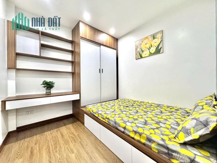 Bán nhà Giáp Nhất, Thanh Xuân, Hà Nội, DT 35m2 xây mới 5 tầng. Giá chào 7,5 tỷ có thương lượng