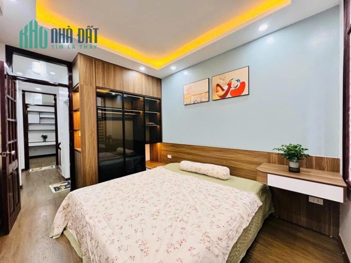 Bán nhà Giáp Nhất, Thanh Xuân, Hà Nội, DT 35m2 xây mới 5 tầng. Giá chào 7,5 tỷ có thương lượng