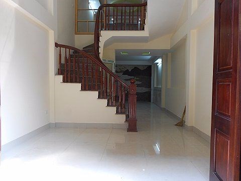 Chính Chủ cần bán nhà phân lô phố  Nguyễn Khang dt 45 m2 x 5 t ngõ 2 ô tô giá 12,8 tỷ